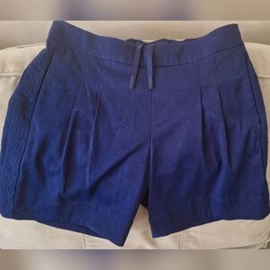 Nike Dry Fit Navy Floral Pull On Pockets Embossed Women's Shorts Size XS